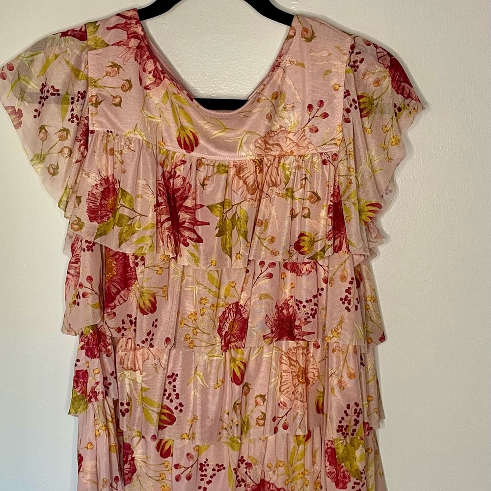 NWOT LC Lauren Conrad pink floral blouse size M